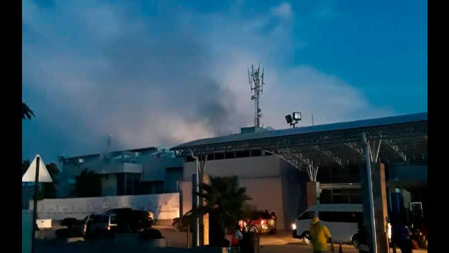 Fuego afecta operaciones del principal aeropuerto de Haití