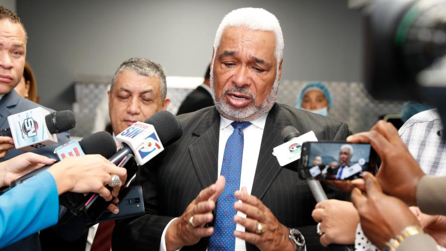 Camacho dice asuntos fronterizos deben manejarse conforme a Constitución Camacho dice asuntos fronterizos deben manejarse conforme a Constitución