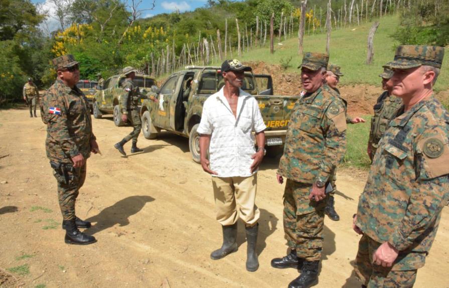 Jefe del Ejército lamenta muerte de agente del Cesfront en operativo en Elías Piña
