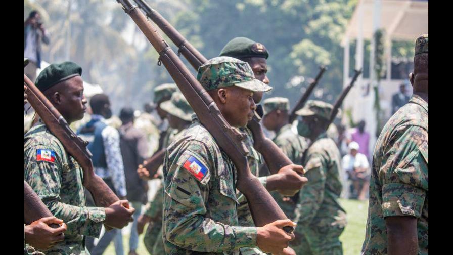 Fuerzas Armadas de Haití piden recursos para terminar con las bandas en dos semanas 