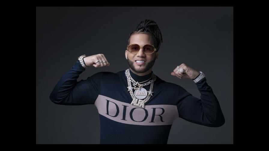 ¡Confirmado! El Alfa cantará en premio Lo Nuestro 