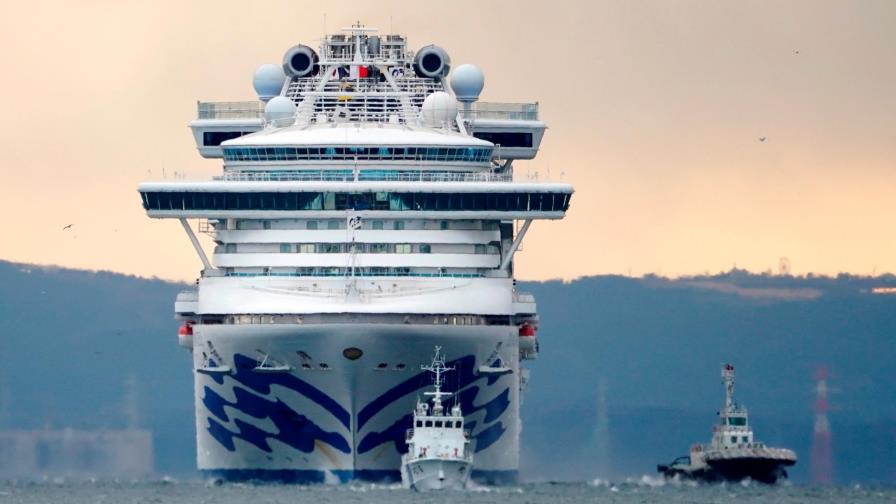 Dos cruceros de placer se convierten en una pesadilla Dos cruceros de placer se convierten en una pesadilla