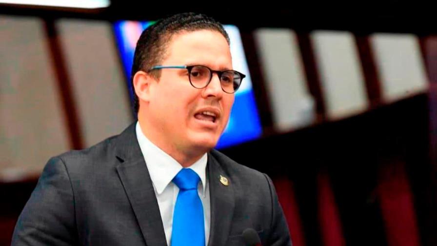 El sector turístico está a su suerte, mientras el ministro está en campaña, denuncia diputado El sector turístico está a su suerte, mientras el ministro está en campaña, denuncia diputado