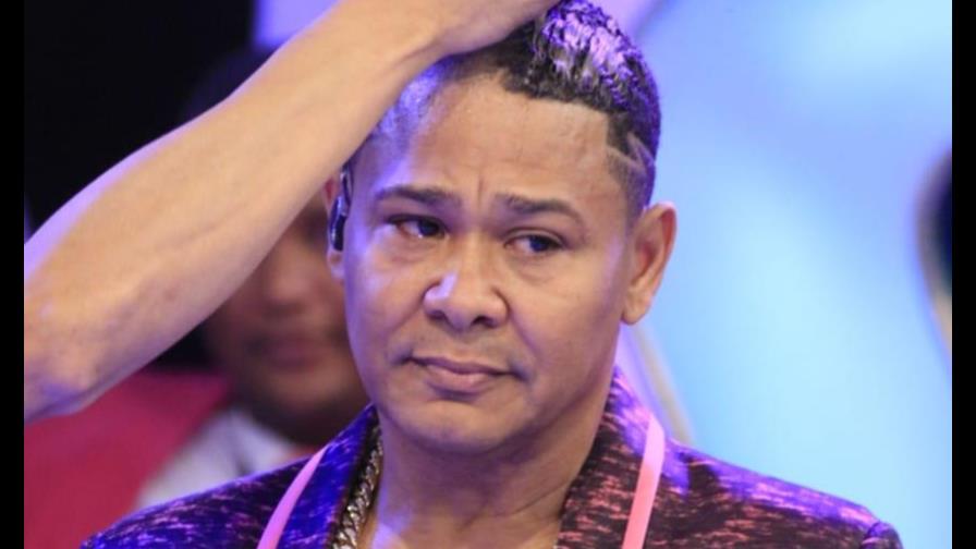 El Jeffrey se rapa la cabeza en apoyo a la lucha contra el cáncer de mama