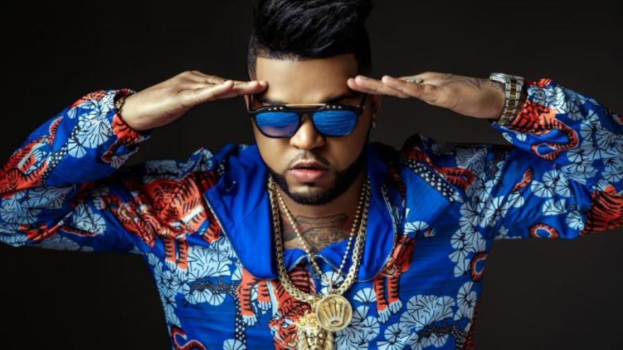 Los cantantes urbanos que usan joyería auténtica y los que no, según página en Instagram