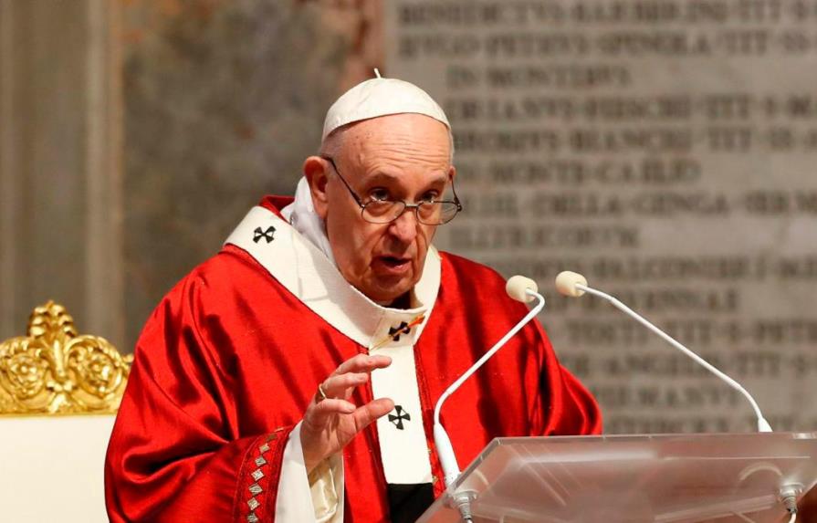 El papa dice que compartir y ayudar “no es comunismo, sino cristianismo puro”
