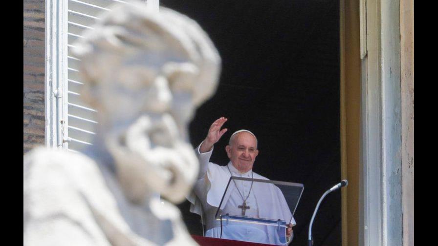 El papa pide protección de refugiados y del medioambiente durante la pandemia
