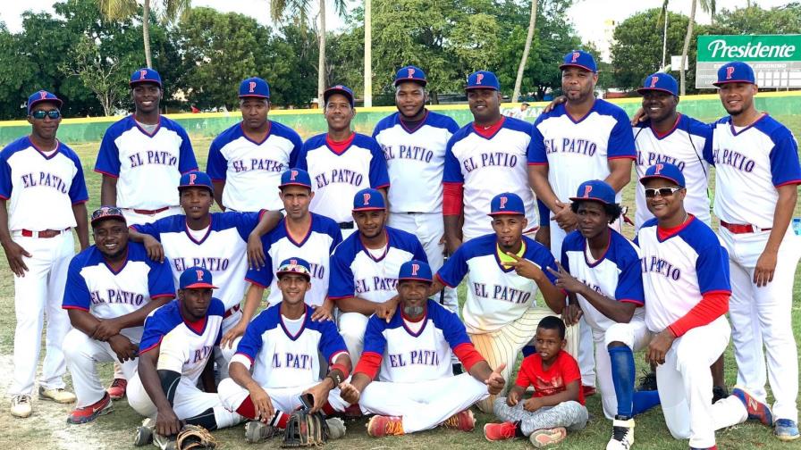 Prados del Cachón y Patria avanzan en el softbol del Distrito Nacional