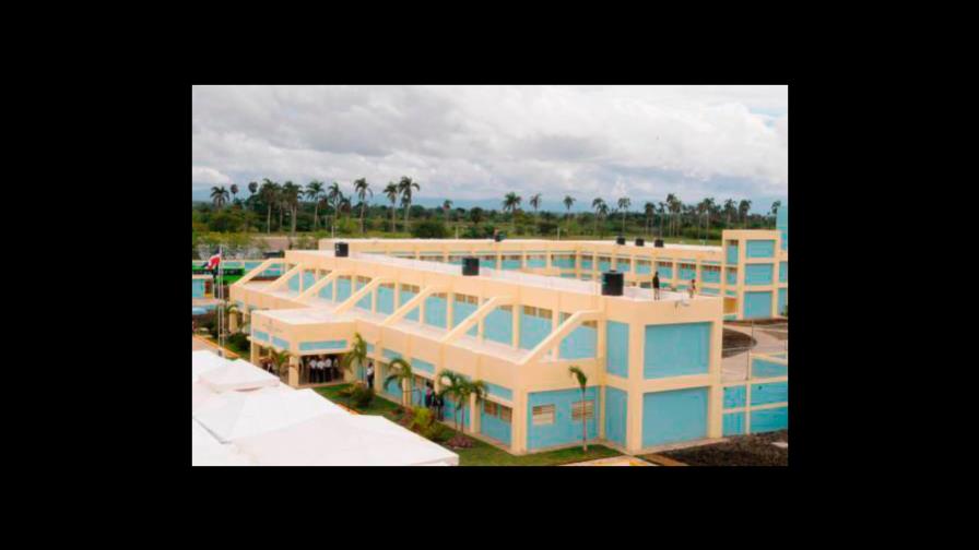 Siete internos dan positivo a COVID-19 en El Pinito de La Vega Siete internos dan positivo a COVID-19 en El Pinito de La Vega