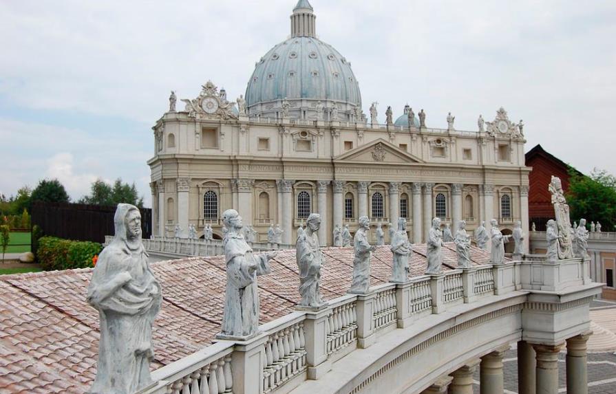 Escándalo en el Vaticano por transacciones ilegales en compras inmobiliarias