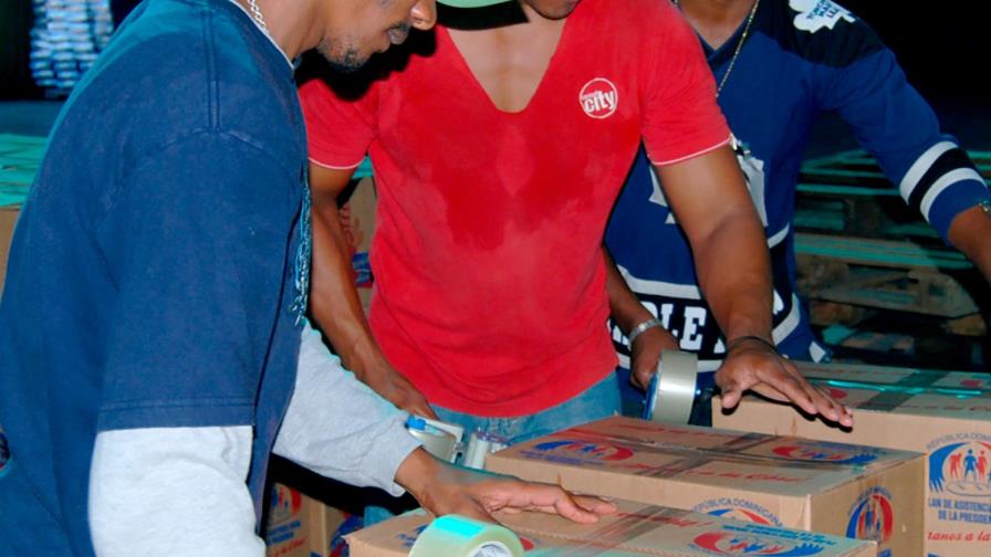 Gobierno repartirá RD$1,400 millones en cajas navideñas Gobierno repartirá RD$1,400 millones en cajas navideñas