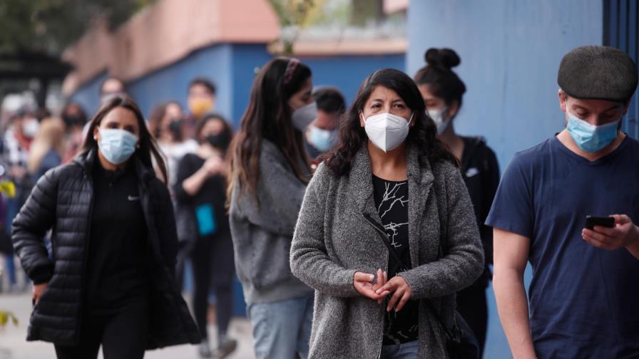 Chilenos votan para una nueva Constitución y liquidar legado de Pinochet