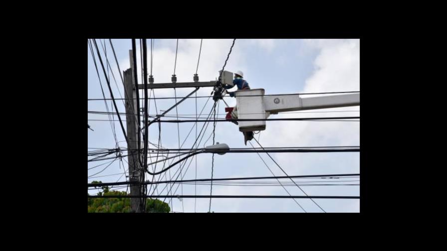 Consideran coyuntura es oportuna para reforma
a favor de usuarios del servicio eléctrico Consideran coyuntura es oportuna para reforma
a favor de usuarios del servicio eléctrico