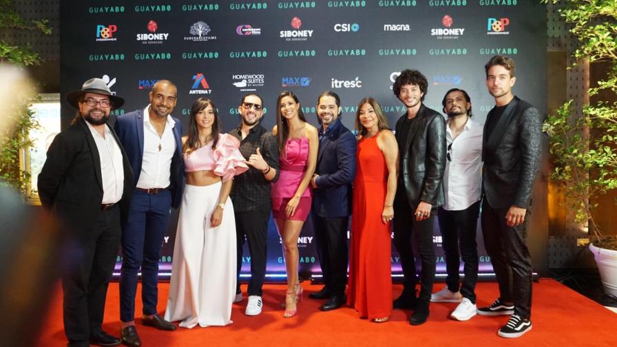 Elenco de película “Guayabo” realiza gala premier Elenco de película “Guayabo” realiza gala premier