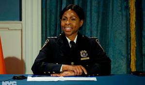 Nombran a afroamericana como jefa de patrulla de NY en sustitución de un dominicano 