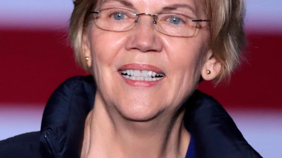 Senadora demócrata Elizabeth Warren presenta libro infantil en Feria de Miami Senadora demócrata Elizabeth Warren presenta libro infantil en Feria de Miami