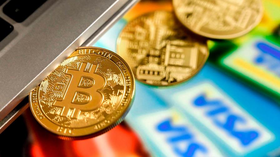 Impostores de Elon Musk estafan millones de dólares usando criptomonedas