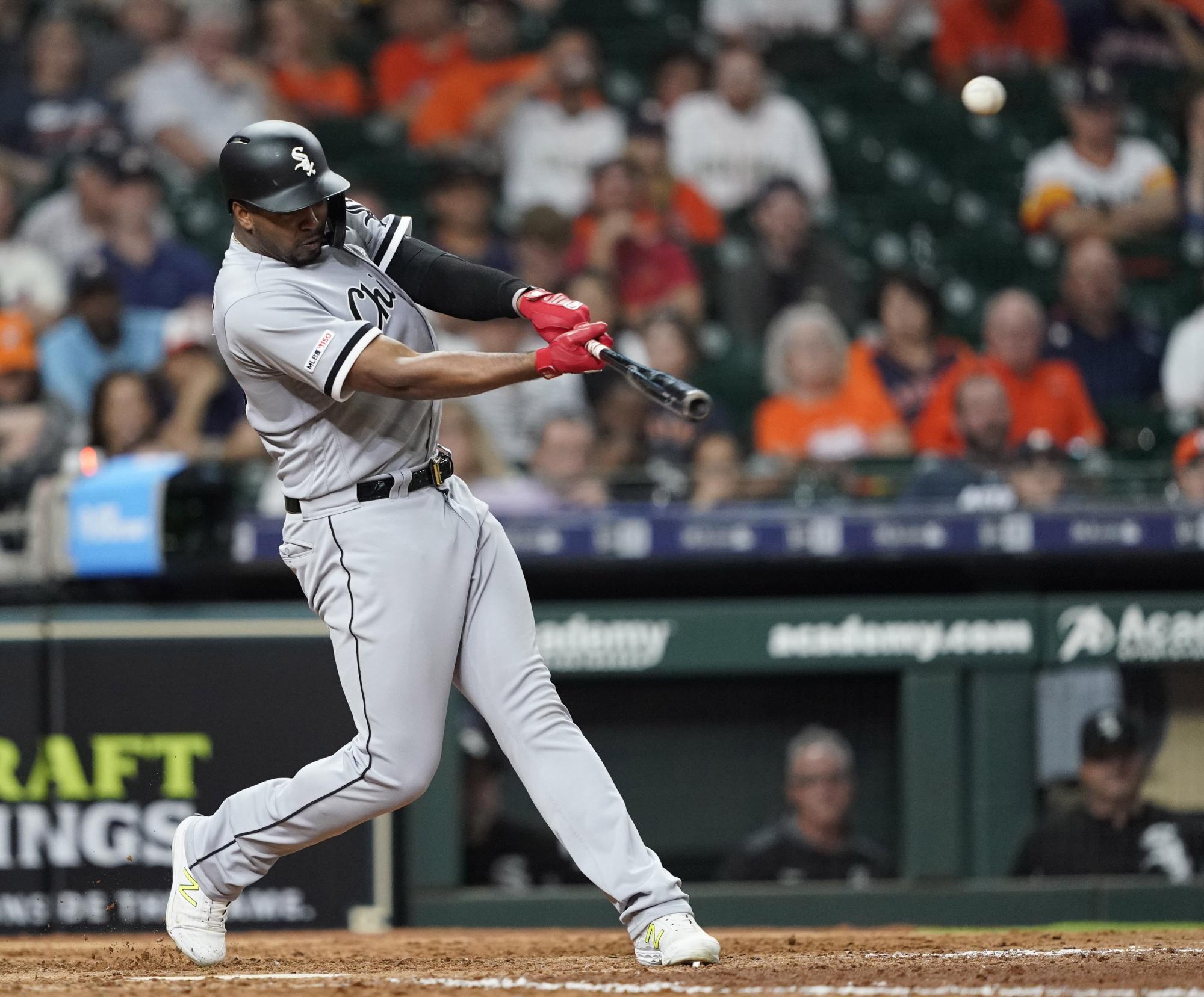 Eloy Jiménez tuvo una gran actuación en la temporada del 2019 en las Grandes Ligas. (DL/Archivo)