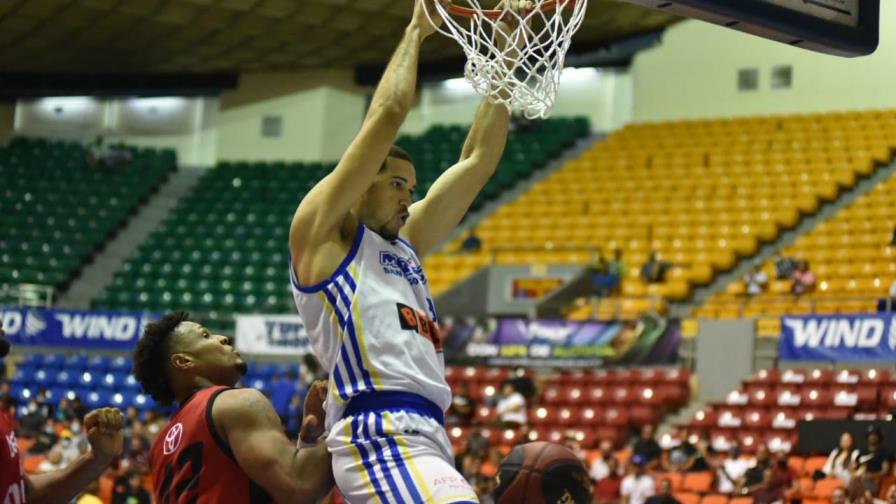 Leones primeros en llegar a la final LNB, barren Metros