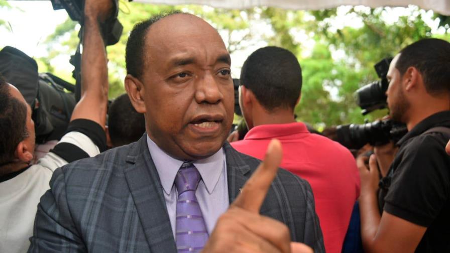 Elpidio Báez: renuncias de candidatos no son determinantes para decir que el PLD se está debilitando 