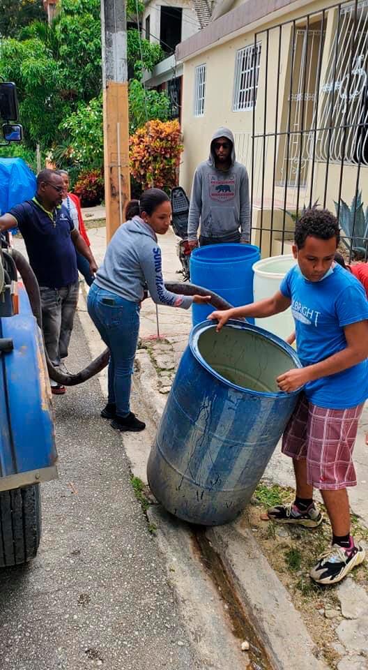 Ciudadanos de El Seibo se quejan por escasez de agua potable 