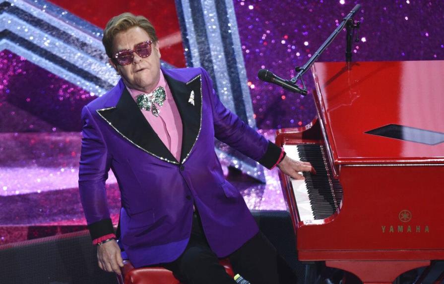 Elton John encabeza concierto benéfico desde casa
