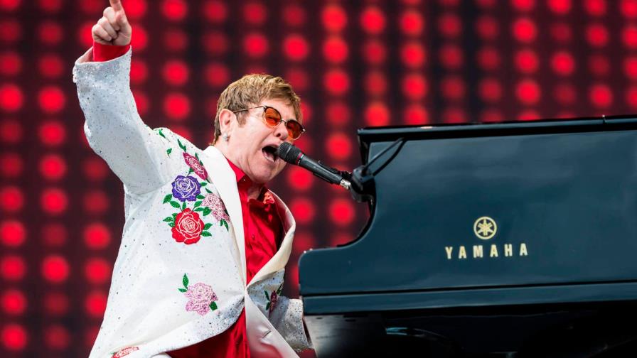 La gran suma de dinero que ha perdido Elton John por el COVID-19