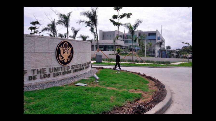 Embajada de EEUU seguirá ofreciendo servicios limitados hasta nuevo aviso