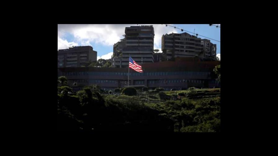 EE.UU. no tiene planes de cerrar embajada en Caracas pese a presión de Maduro