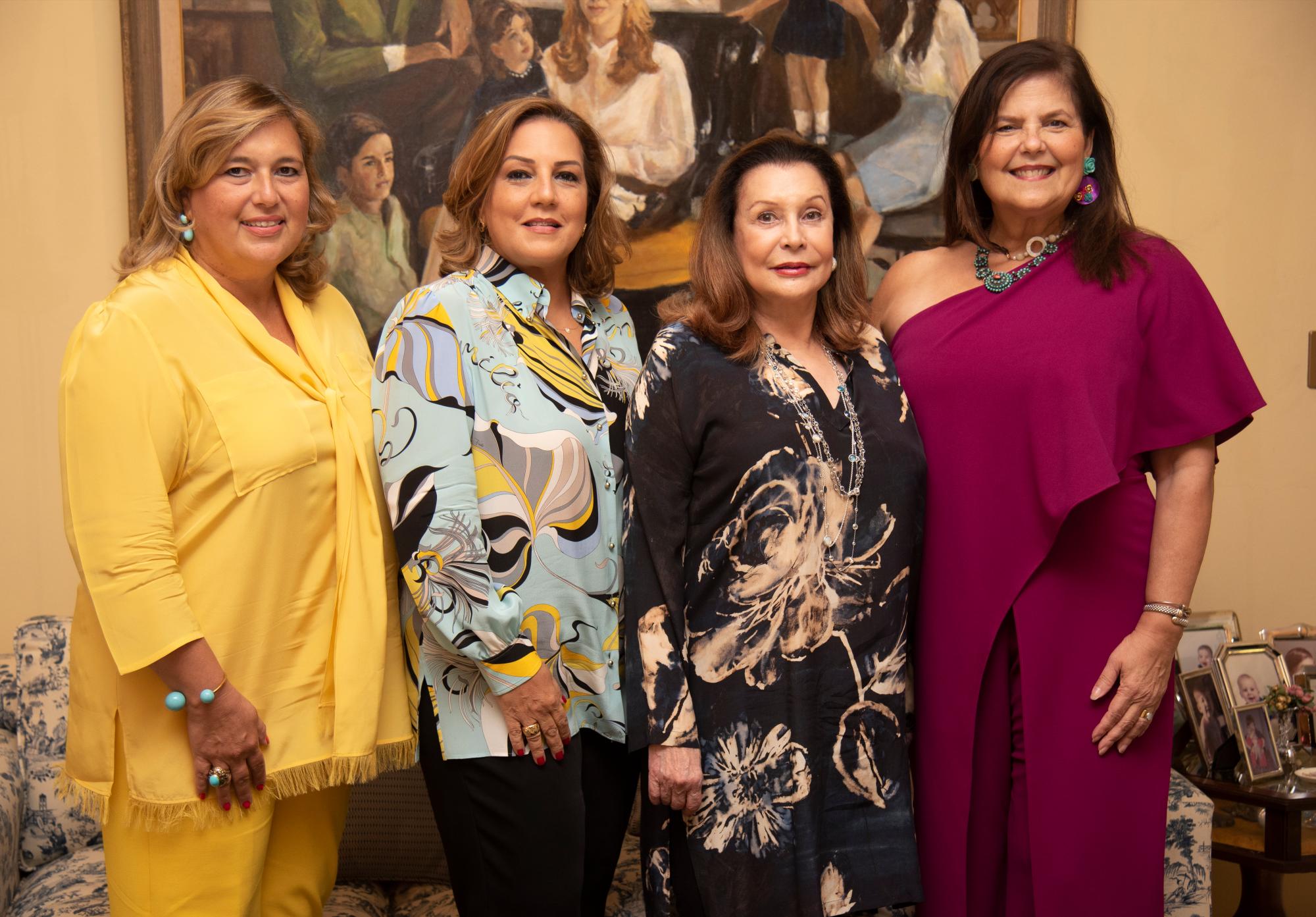 Wendy Pérez de Marchena, María Kury de Bonetti, Rosa María Vicioso y Sonia Villanueva. 