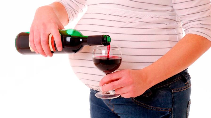 Instan a embarazadas a no consumir alcohol en fiestas de Navidad y Año Nuevo Instan a embarazadas a no consumir alcohol en fiestas de Navidad y Año Nuevo