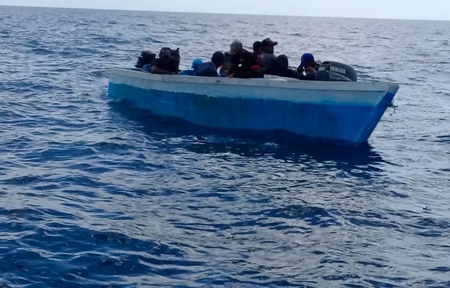 Apresan 24 dominicanos y 3 brasileños que intentaron salir del país de manera ilegal 