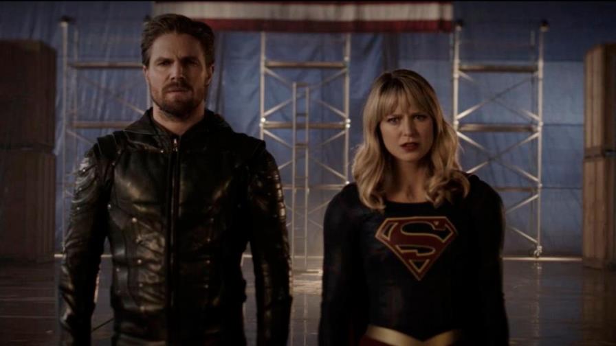 Arrow y Hawkeye: Stephen Amell reacciona a la primera foto de la serie de Disney +