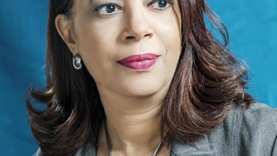 Emilia Pereyra expondrá sobre novela e historia Emilia Pereyra expondrá sobre novela e historia