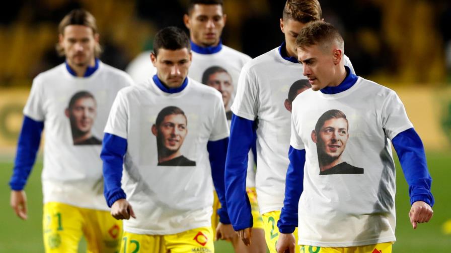 Nantes homenajea a Emiliano Sala; fanáticos corean su nombre