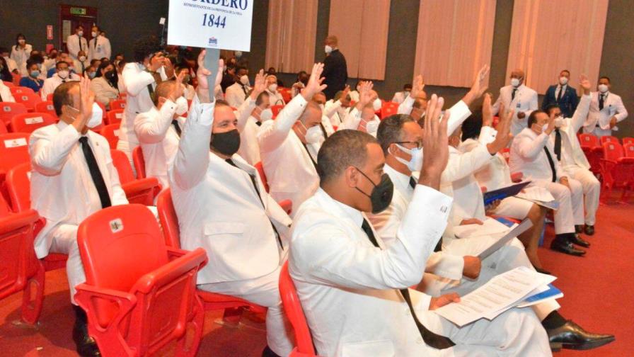 El Senado aprueba iniciativas en favor de San Cristóbal en el Día de la Constitución 