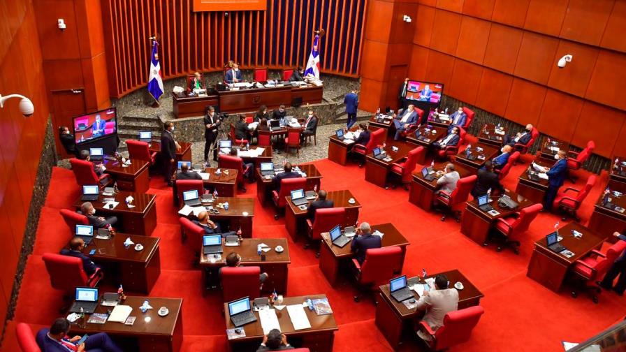 Senadores aprueban préstamo por US$100 millones para hacer frente al COVID-19