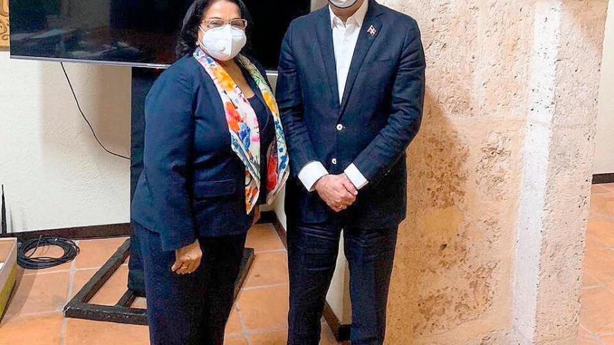 ¿Qué significa la visita de Abinader para la UASD?