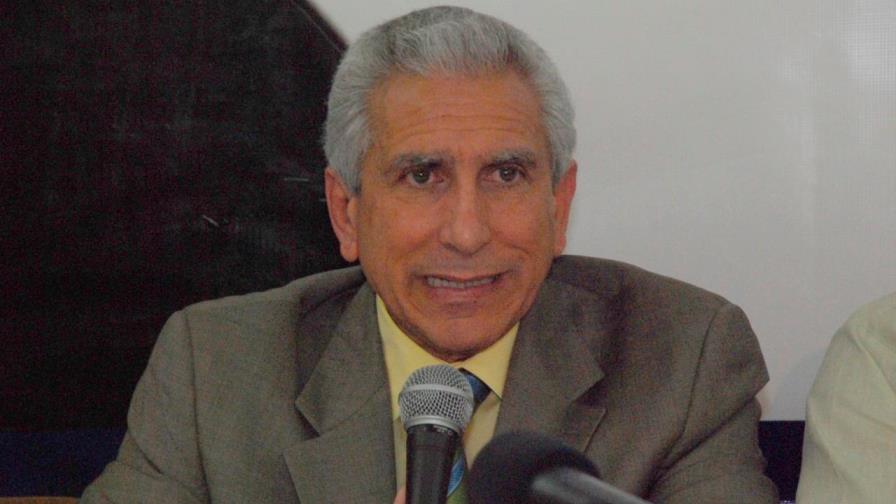 Esquea Guerrero se pregunta por qué si ahora el PRM es mayoría no quita el “barrilito”