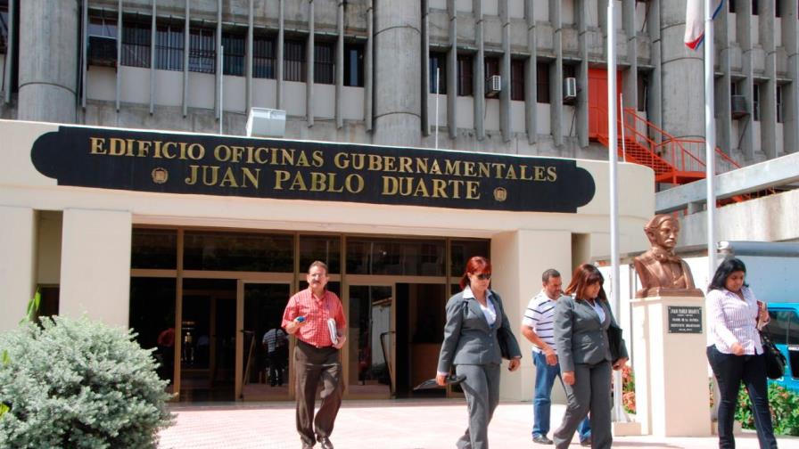 Empleados serán sometidos a pruebas de COVID-19 durante fase de reapertura de economía