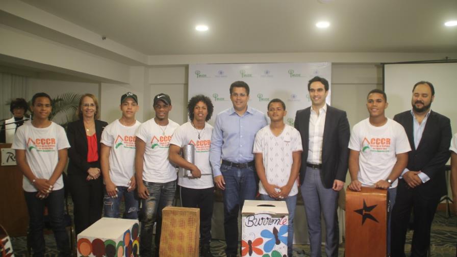 MUDE, Philip Morris y ADN lanzan proyecto para rescatar de las calles a 200 jóvenes. MUDE, Philip Morris y ADN lanzan proyecto para rescatar de las calles a 200 jóvenes.