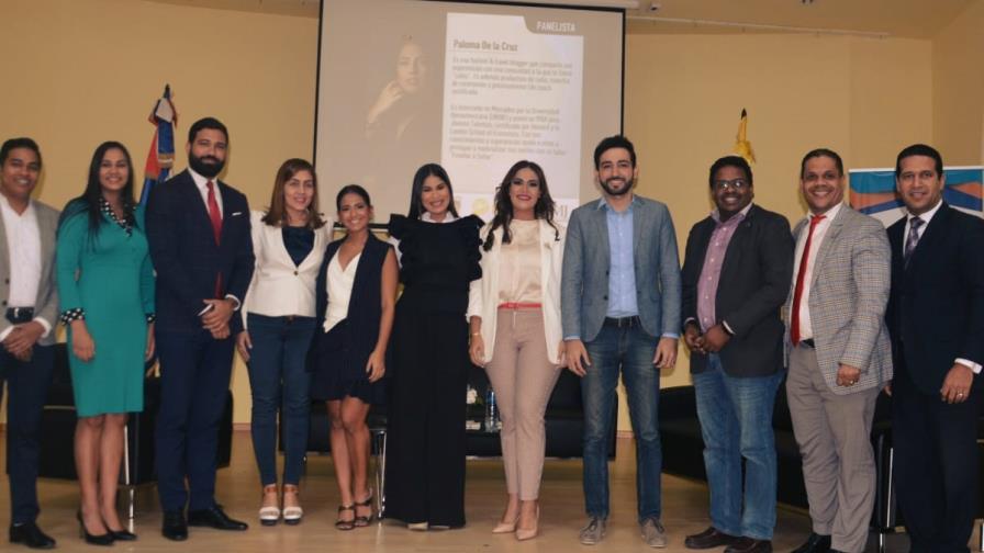 Ministerio de la Juventud realiza primer panel de emprendimiento Ministerio de la Juventud realiza primer panel de emprendimiento