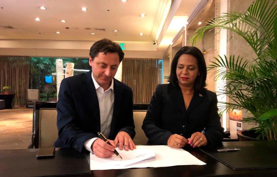 República Dominicana y Chile firman acuerdo para fortalecer defensa de los consumidores en ambos países