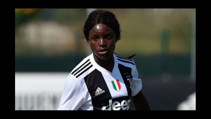 La futbolista inglesa que se hartó del racismo y de sentirse vista como ladrona en Italia
