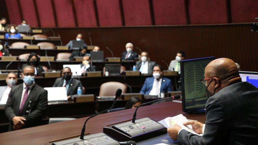 Diputados del PLD abandonan la sesión durante conocimiento del presupuesto 