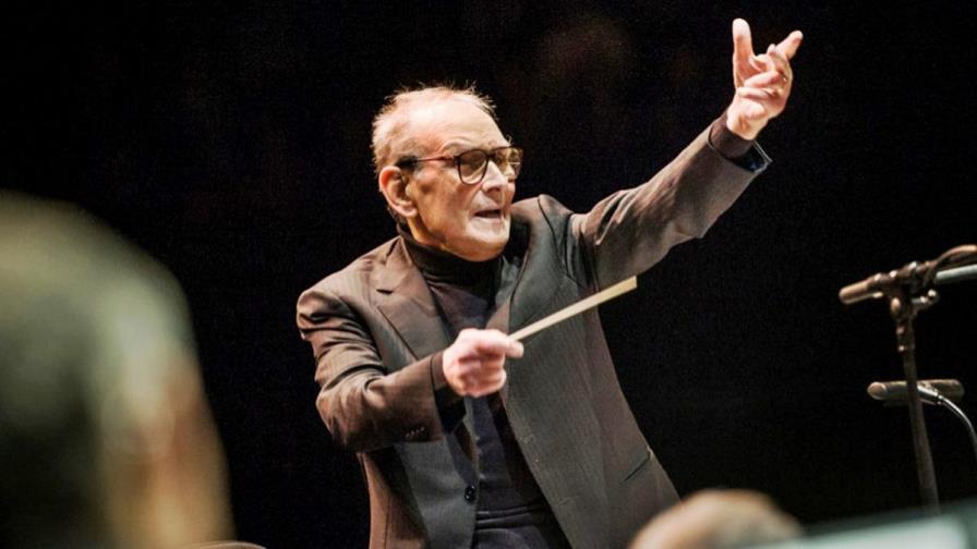 Ennio Morricone ya reposa en un cementerio romano tras un funeral privado