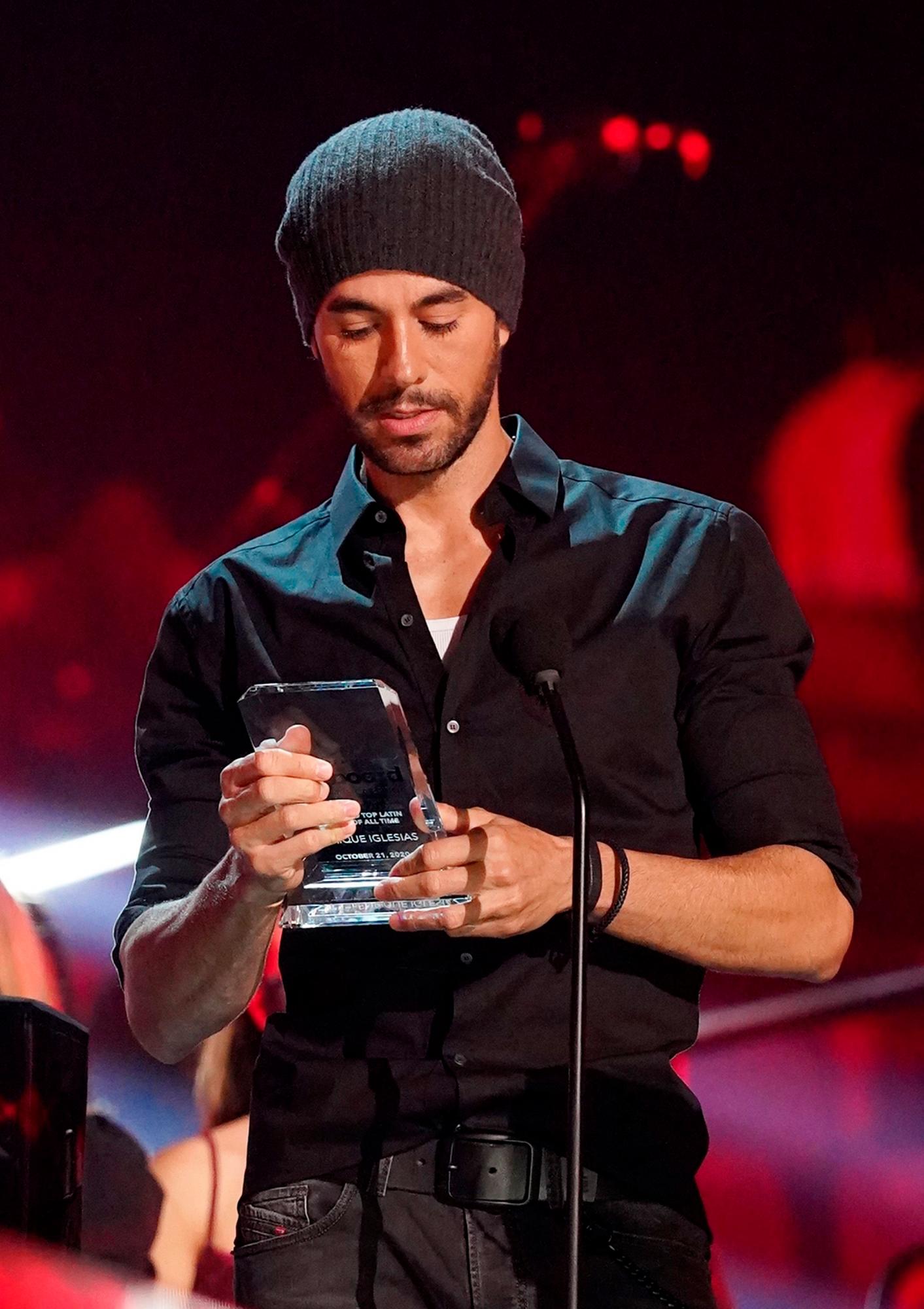 Enrique Iglesias fue coronado como el “Mejor artista latino de todos los tiempos”.