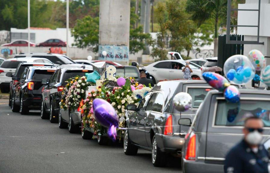 Despiden en emotivo entierro a embarazada asesinada por boxeador en Puerto Rico 