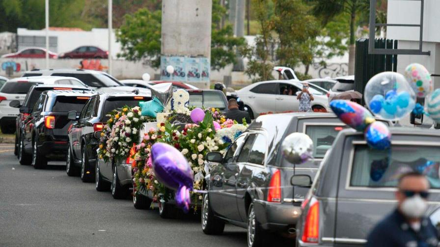 Despiden en emotivo entierro a embarazada asesinada por boxeador en Puerto Rico Despiden en emotivo entierro a embarazada asesinada por boxeador en Puerto Rico