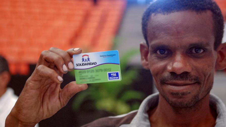 Desde el 14 de marzo supermercados no recibirán tarjeta del Gobierno Desde el 14 de marzo supermercados no recibirán tarjeta del Gobierno